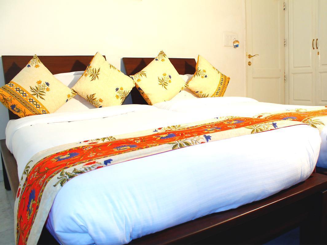 Mehra Residency At The Airport Hotel Új-Delhi Kültér fotó