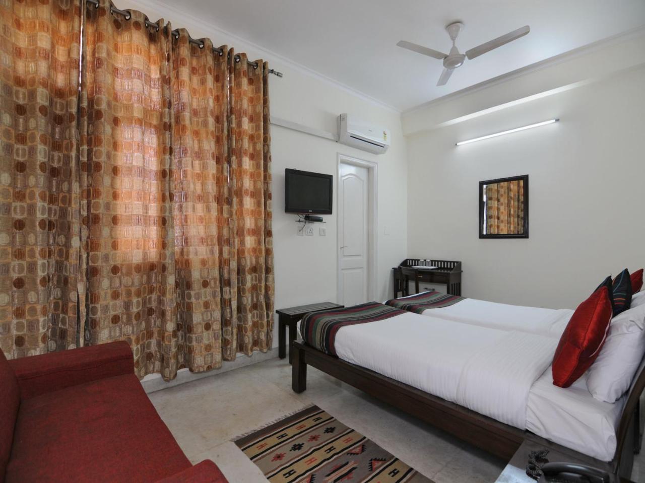 Mehra Residency At The Airport Hotel Új-Delhi Kültér fotó