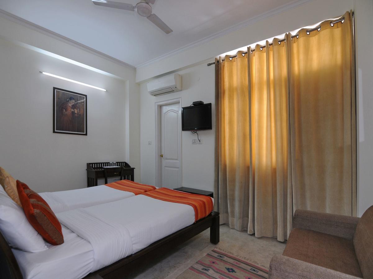 Mehra Residency At The Airport Hotel Új-Delhi Kültér fotó